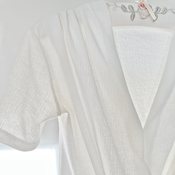 Zara White Top - Picture 2 of 4